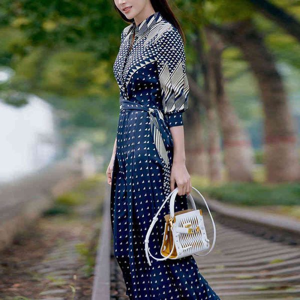 casual dresses spring and summer stars with the same temperament, slim fit, positioning, printed dress, women's lace up, waist closing, Black;gray
casual dresses spring and summer stars with the same temperament, slim fit, positioning, printed dress, women's lace up, waist closing, Black;gray