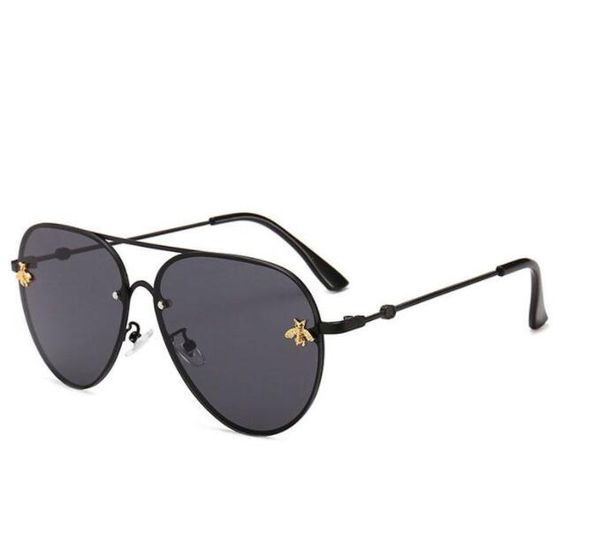 design little bee sunglasses male and female designers high-quality fashion metal oversized glasses retro female male uv400 polaroid lens 65, White;black
design little bee sunglasses male and female designers high-quality fashion metal oversized glasses retro female male uv400 polaroid lens 65, White;black