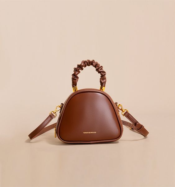 designer bags grade original leather brand new for women casual retro style bag 18 cm
designer bags grade original leather brand new for women casual retro style bag 18 cm