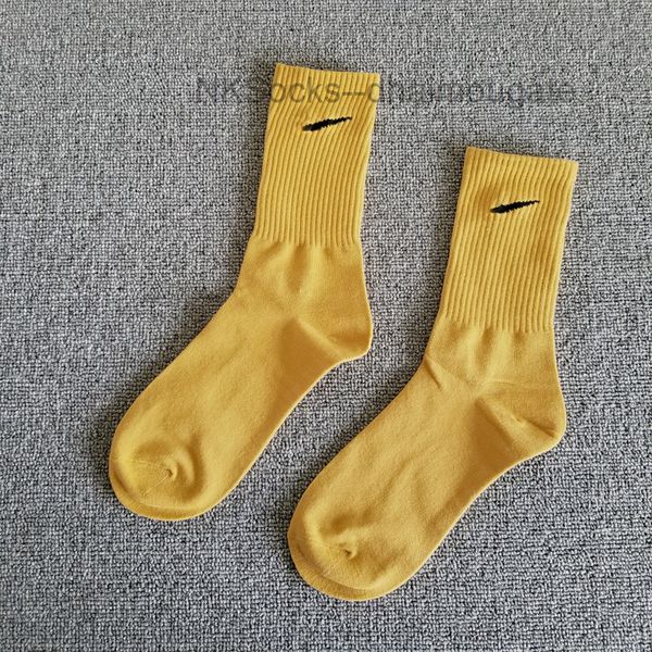 fashion classic men's socks women's rainbow candy color luxury hook brand designer sportsocks personality street men women long tu, Black
fashion classic men's socks women's rainbow candy color luxury hook brand designer sportsocks personality street men women long tu, Black