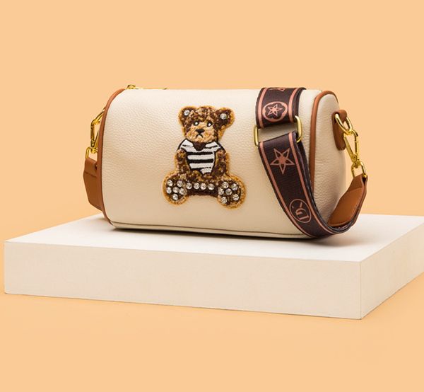 women's handbag new casual cartoon female messenger shoulder bags cute crossbody fashion leather bags bear bag
women's handbag new casual cartoon female messenger shoulder bags cute crossbody fashion leather bags bear bag