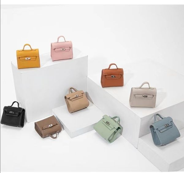 h home original niche evening bags women designer bag fashion trend car light luxury pendant woman handbag
h home original niche evening bags women designer bag fashion trend car light luxury pendant woman handbag