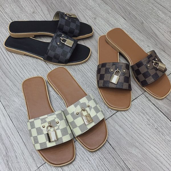 leather dessigners luxurys women's beach slippers slides g outdoor ladies grid printed pu home sandals casual black brown beige fashion
leather dessigners luxurys women's beach slippers slides g outdoor ladies grid printed pu home sandals casual black brown beige fashion