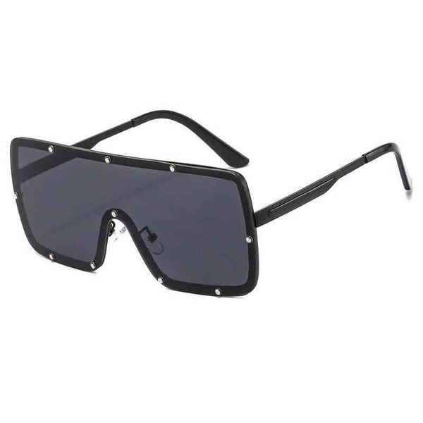 large frame metal personalized letter men's and women's one piece glasses luxury brand designer punk sunglasses fashion shades uv4, White;black
large frame metal personalized letter men's and women's one piece glasses luxury brand designer punk sunglasses fashion shades uv4, White;black