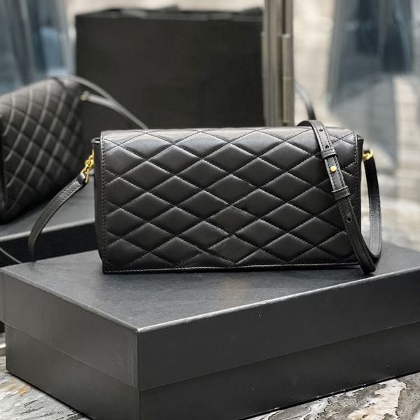 fasion luxurys designers lambskin sling bags women portable leather messenger clutch bag purse shoulder ladies leather travel cross body tot
fasion luxurys designers lambskin sling bags women portable leather messenger clutch bag purse shoulder ladies leather travel cross body tot