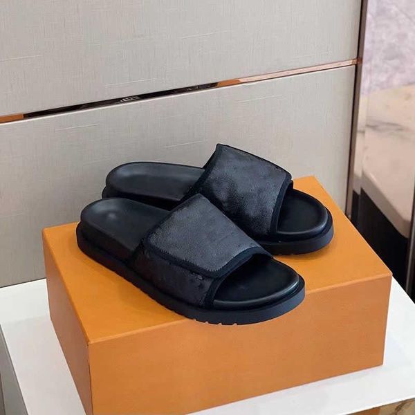 2022 new luxury designer men sandals comfortable fashion beach vacationslippers flip-flops classic loafers triple s sneakers casual shoe axy, Black
2022 new luxury designer men sandals comfortable fashion beach vacationslippers flip-flops classic loafers triple s sneakers casual shoe axy, Black
