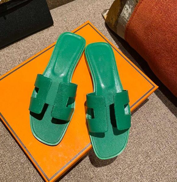 2022 designer luxury slippers leather upper women sandals flat upper hollow out design casual shoes party outing beach, Black
2022 designer luxury slippers leather upper women sandals flat upper hollow out design casual shoes party outing beach, Black