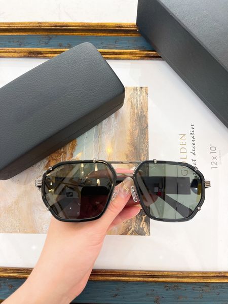 korean version of the trendy fan sijia net red big frame wild sunglasses ins wind round face thin square polarized glasses, White;black
korean version of the trendy fan sijia net red big frame wild sunglasses ins wind round face thin square polarized glasses, White;black