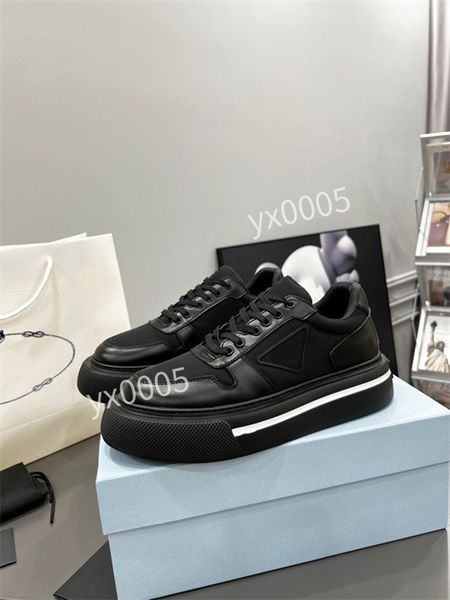 2022 mens casual shoes dad sneaker paris fashion womens shoe platform sports trainers strawberry mouse wave mouth tiger print rx220425, Black
2022 mens casual shoes dad sneaker paris fashion womens shoe platform sports trainers strawberry mouse wave mouth tiger print rx220425, Black
