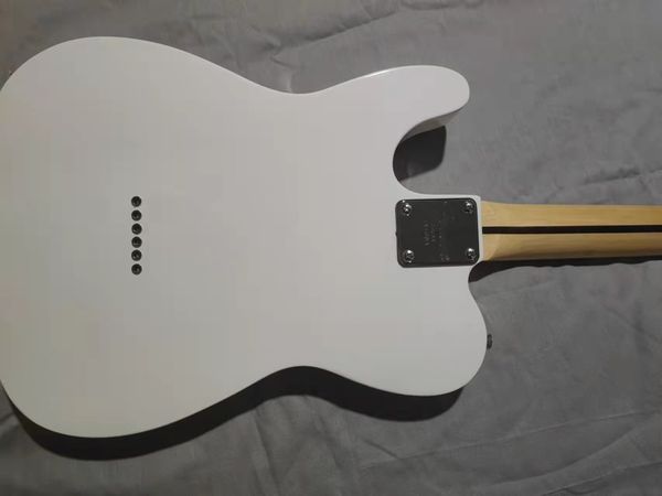 white tl six string electric guitar maple fingerboard our shop can customize various guitars
white tl six string electric guitar maple fingerboard our shop can customize various guitars