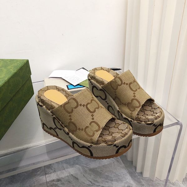 designer canvas casual shoes women platform sandals beach low heel slippers luxury slide sandal summer breathable mules with box 35-41, Black
designer canvas casual shoes women platform sandals beach low heel slippers luxury slide sandal summer breathable mules with box 35-41, Black