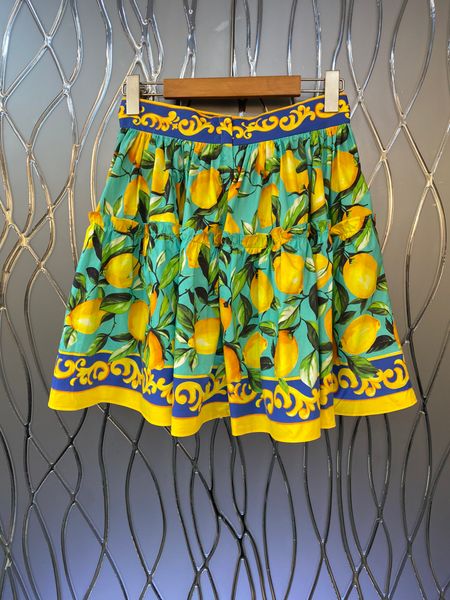 2022 european fashion brand skirts spring and summer new cotton print waist skirt, Black
2022 european fashion brand skirts spring and summer new cotton print waist skirt, Black