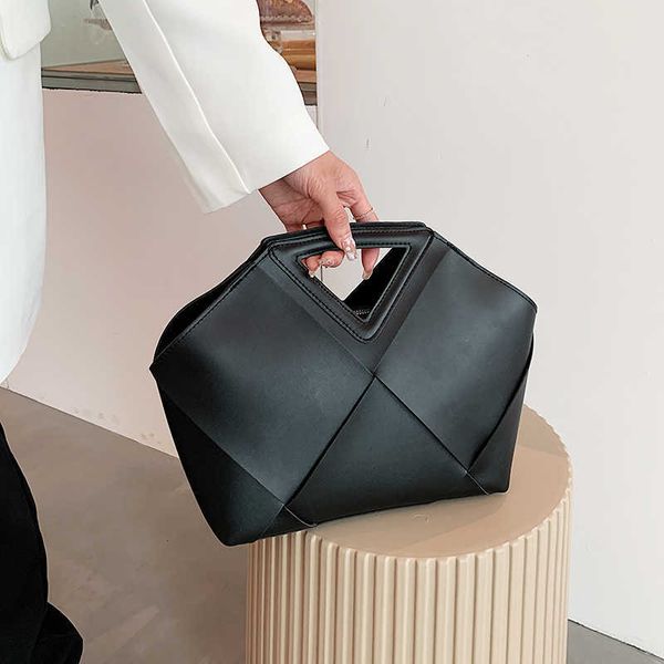 evening bags marca bolsa de couro genuÃno nuvem saco para as mulheres designer invertido triângulo casual tote luxo oco mão embreagem s y050
evening bags marca bolsa de couro genuÃno nuvem saco para as mulheres designer invertido triângulo casual tote luxo oco mão embreagem s y050