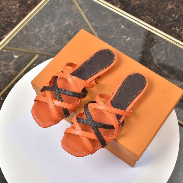 2022 designer oran sandals slides women slippers summer genuine leather shoes outdoor flip flops suede exquisite ladies party slide women sn, Black
2022 designer oran sandals slides women slippers summer genuine leather shoes outdoor flip flops suede exquisite ladies party slide women sn, Black