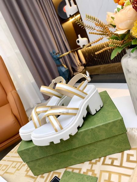 2022 summer new sandals retro british style decorative accessories fashion womens sandals 3540, Black
2022 summer new sandals retro british style decorative accessories fashion womens sandals 3540, Black