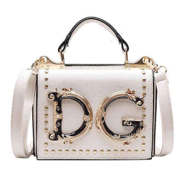 women's designer letter bags women single shoulder rivet small messenger handbag, Black;red
women's designer letter bags women single shoulder rivet small messenger handbag, Black;red