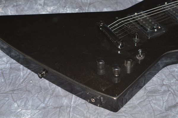 explorer electric guitar fingerboard rosewood chrome hardware humbucker*2 pickups can custom metal black
explorer electric guitar fingerboard rosewood chrome hardware humbucker*2 pickups can custom metal black