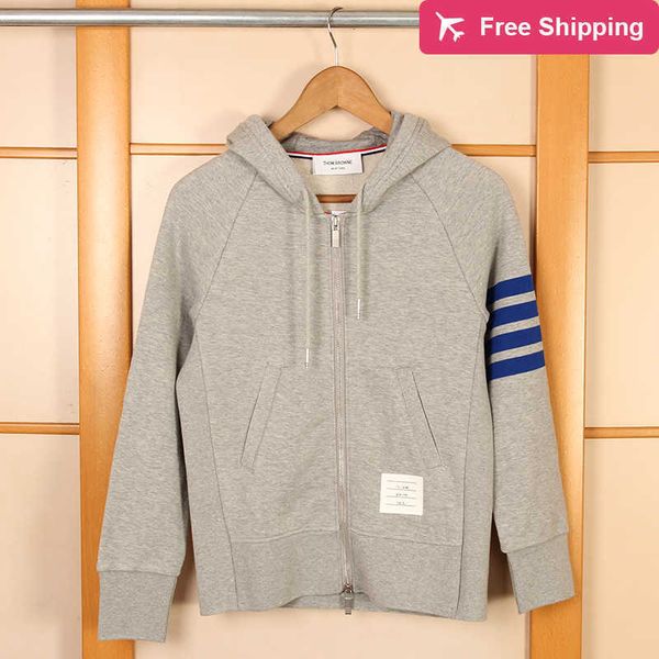 2022 tb brand hooded sport jacket men striped cotton zipper sweatshirts male fashion hoodies women sportwear casual coat thom, Black
2022 tb brand hooded sport jacket men striped cotton zipper sweatshirts male fashion hoodies women sportwear casual coat thom, Black