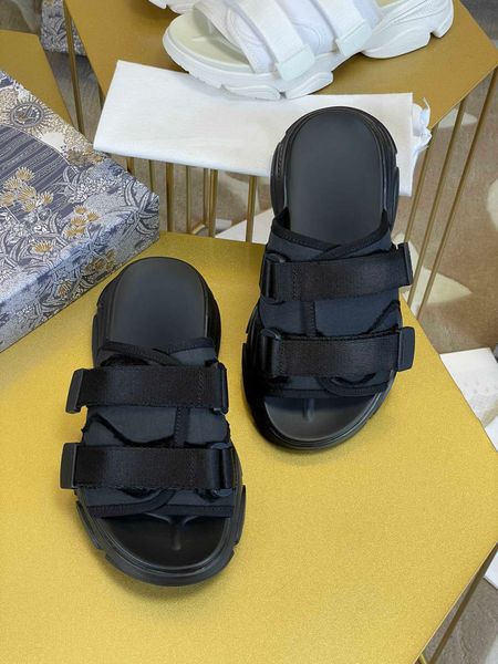 2022 sandals designer slippers slides women shoes frame flip flop slide slideshow flat bottomed womens loafers sandal for, Black 
2022 sandals designer slippers slides women shoes frame flip flop slide slideshow flat bottomed womens loafers sandal for, Black