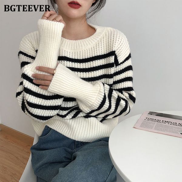 casual o-neck loose women striped sweaters pullovers autumn winter full sleeve ladies knitted jumpers 2021, White;black
casual o-neck loose women striped sweaters pullovers autumn winter full sleeve ladies knitted jumpers 2021, White;black