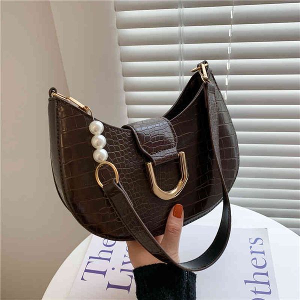 popular bag female summer ins2022 new fashion msenger texture crocodile single shoulder armpit designer bags
popular bag female summer ins2022 new fashion msenger texture crocodile single shoulder armpit designer bags