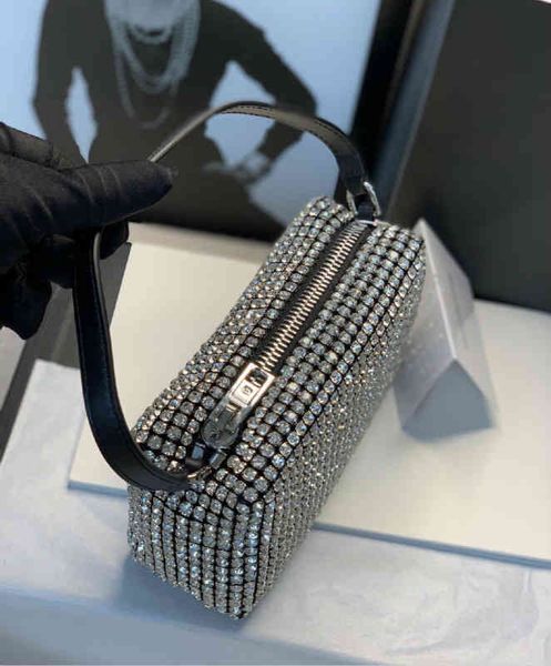 102048 luxury brand designer women bags rhinestone biling flashing diamond full mini party female underarm wallets a2
102048 luxury brand designer women bags rhinestone biling flashing diamond full mini party female underarm wallets a2