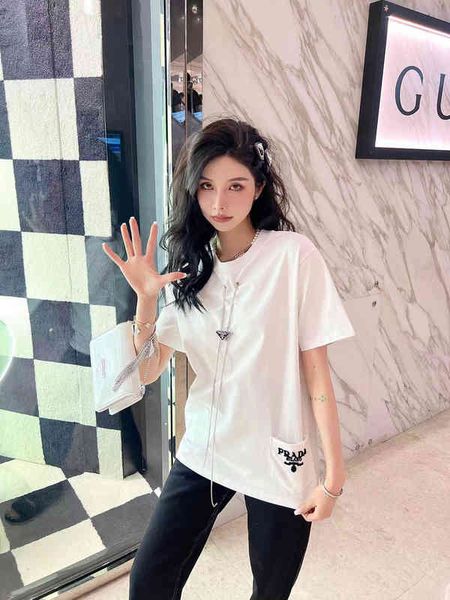 women's t-shirt 2022 spring and summer necklace buckle chain inverted triangle embroidery letter pure cotton short sleeve loose thin t-, White
women's t-shirt 2022 spring and summer necklace buckle chain inverted triangle embroidery letter pure cotton short sleeve loose thin t-, White