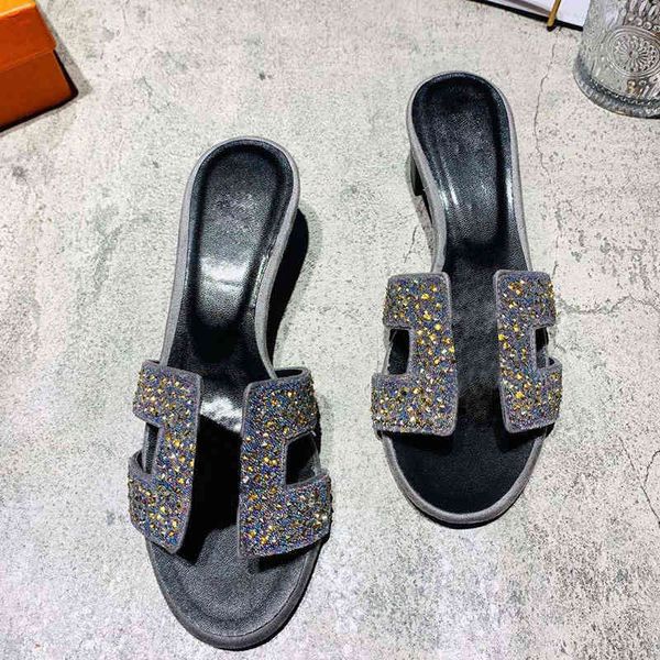 slippers for women rhinestones slides classic high heels luxury beach sandals summer flip flops lady outdoor shoes 220810, Black
slippers for women rhinestones slides classic high heels luxury beach sandals summer flip flops lady outdoor shoes 220810, Black