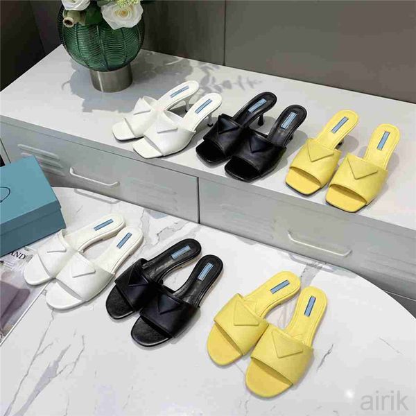 basketball shoes designer women slippers genuine leather sandals fashion flat flip flops square toe high heel sandal summer outdoor beach sl
basketball shoes designer women slippers genuine leather sandals fashion flat flip flops square toe high heel sandal summer outdoor beach sl