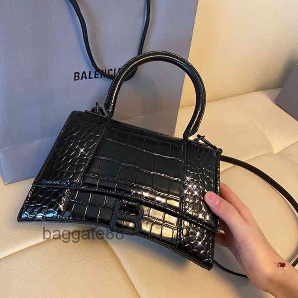 bags balencaigass women handbags designer bag quality bag fashion high same female 2022 hourglass versatile b family character leather eg6o
bags balencaigass women handbags designer bag quality bag fashion high same female 2022 hourglass versatile b family character leather eg6o