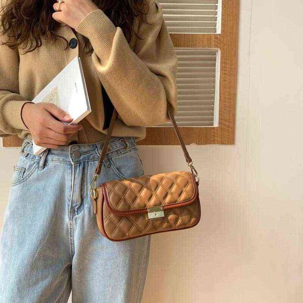 this year's popular small bag women's fashion single shoulder menger bag autumn and winter texture lock square
this year's popular small bag women's fashion single shoulder menger bag autumn and winter texture lock square