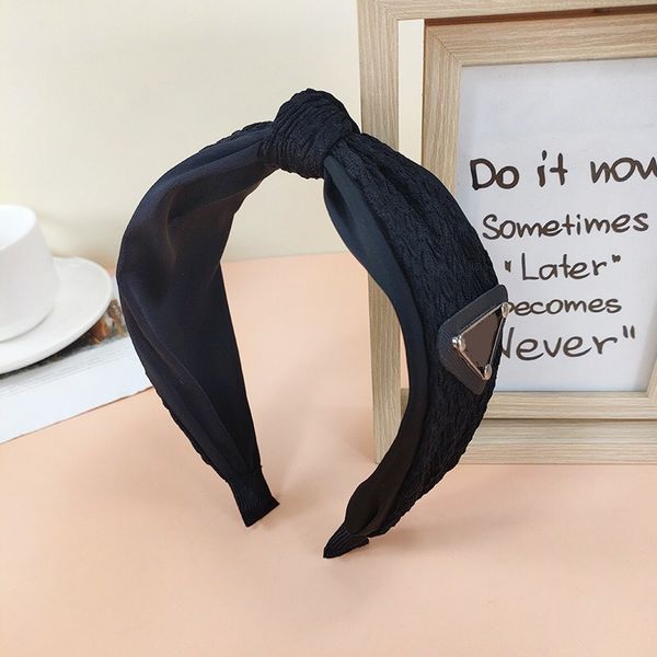 2022 sell p letter hairband women printing headband fashion hair accessories hair jewelry retro turban headwraps, Silver
2022 sell p letter hairband women printing headband fashion hair accessories hair jewelry retro turban headwraps, Silver