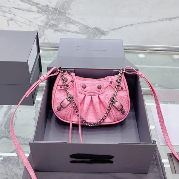 crescent moon bags women shoulder handbags genuine leather armpit crossbody purses locomotive wallet solid colour zip pocket purse cardioid
crescent moon bags women shoulder handbags genuine leather armpit crossbody purses locomotive wallet solid colour zip pocket purse cardioid