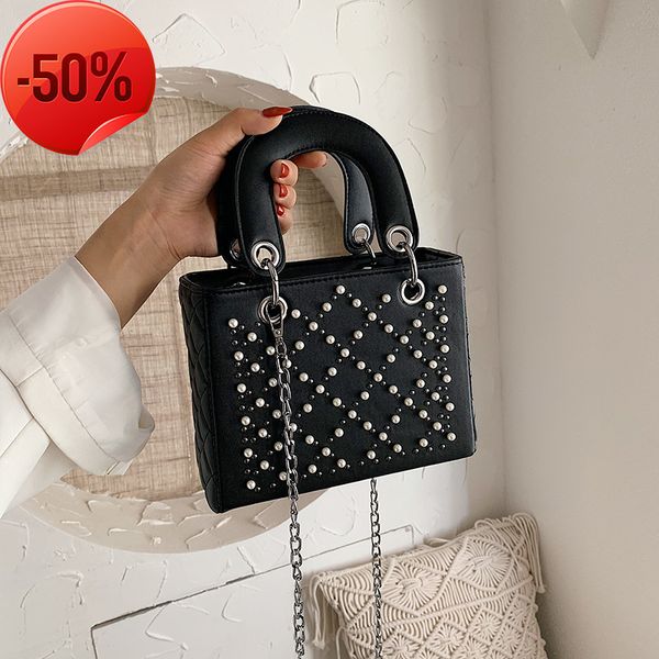 the factory directly diana female pearl hand 2021 new fashion temperament godds bag diamond studded elephant one shoulder msenger bag
the factory directly diana female pearl hand 2021 new fashion temperament godds bag diamond studded elephant one shoulder msenger bag