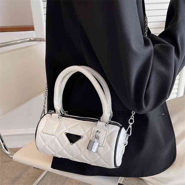 summer simple small bag new leisure women's sling one shoulder versatile messenger chain bags
summer simple small bag new leisure women's sling one shoulder versatile messenger chain bags