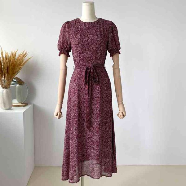 casual dresses foreign trade original single simple round neck small fragmentary flower slim fitting belt versatile elegant mid length dress, Black;gray
casual dresses foreign trade original single simple round neck small fragmentary flower slim fitting belt versatile elegant mid length dress, Black;gray