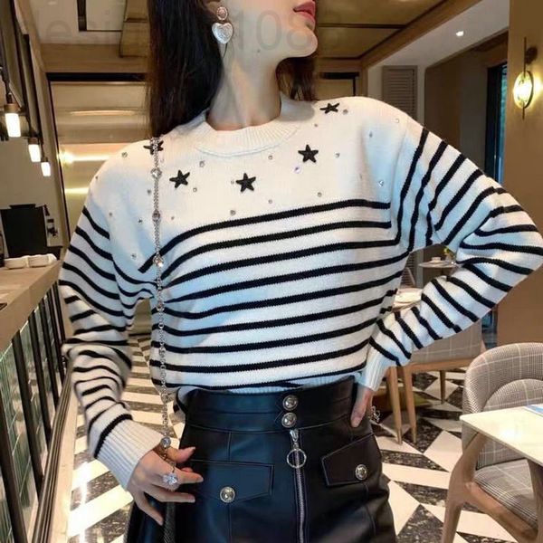 women's knits & tees designer mm's 2022 spring new sweater women's fashion diamond studded black and white stripe round neck
women's knits & tees designer mm's 2022 spring new sweater women's fashion diamond studded black and white stripe round neck