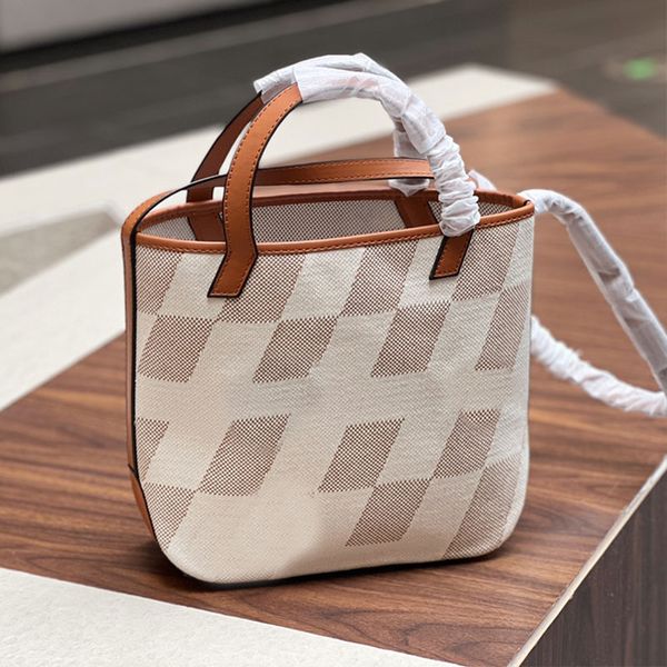 canvas totes bag swift split crossbody bag women handbag purse patchwork leather open designed large capacity shoulder bags fashion letters
canvas totes bag swift split crossbody bag women handbag purse patchwork leather open designed large capacity shoulder bags fashion letters