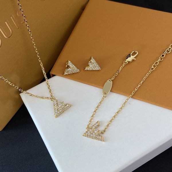 designer earrings necklaces bracelets luxury brand set jewelry fashion vintage chains women's valentine's day gifts2, Black
designer earrings necklaces bracelets luxury brand set jewelry fashion vintage chains women's valentine's day gifts2, Black