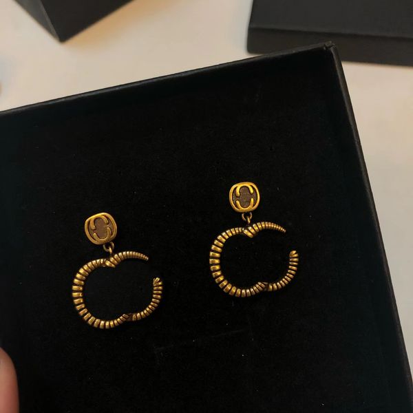 luxury designer jewelry women earrings chains studs with stamp brass gold plated earring elegant new fashion jewelry, Golden;silver
luxury designer jewelry women earrings chains studs with stamp brass gold plated earring elegant new fashion jewelry, Golden;silver