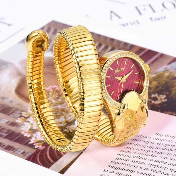 women's watches missfox snake shape diamond for women luxury brand red dial ladies gold iced out analog quartz movt unique 220223, Slivery;golden
women's watches missfox snake shape diamond for women luxury brand red dial ladies gold iced out analog quartz movt unique 220223, Slivery;golden
