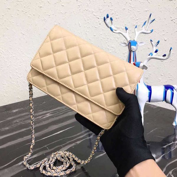 2022 new female lambskin hand luxury designer diamond truss crossbody tab mini bags shoulder chain
2022 new female lambskin hand luxury designer diamond truss crossbody tab mini bags shoulder chain