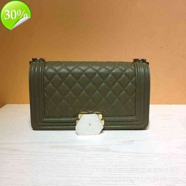 2021 spring new trend lock chain bag bright color spicy ma small square bag fashion one shoulder messenger
2021 spring new trend lock chain bag bright color spicy ma small square bag fashion one shoulder messenger