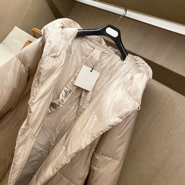2022 womens winter outdoor leisure sports down jacket white duck windproof parker long leather collar cap warm real wolf fur stylish designe, Black
2022 womens winter outdoor leisure sports down jacket white duck windproof parker long leather collar cap warm real wolf fur stylish designe, Black