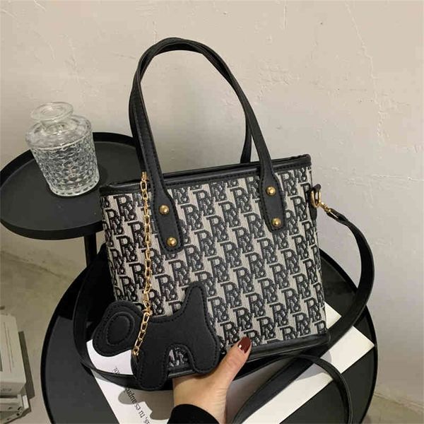 red small women's new trend fashion versatile one messenger trend portable 80% off purse sales
red small women's new trend fashion versatile one messenger trend portable 80% off purse sales