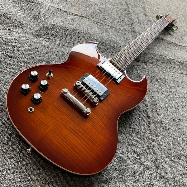 left rosewood fingerboard electric guitar, chrome hardware,brown flame maple,solid mahogany body
left rosewood fingerboard electric guitar, chrome hardware,brown flame maple,solid mahogany body