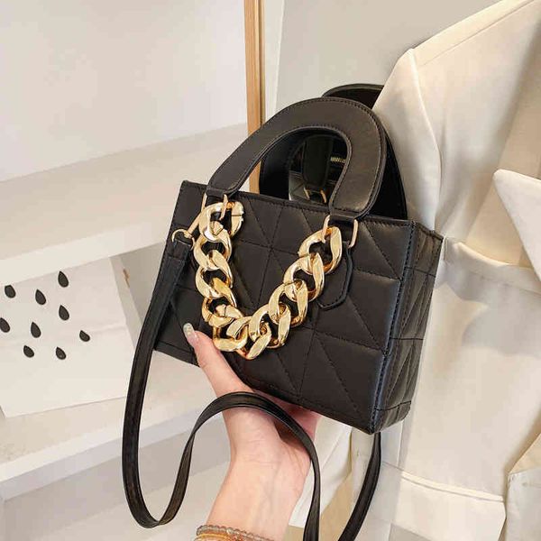 high female 2022 new fashion small shoulder portable sophisticated ladies luxury elegant evening bag clutch
high female 2022 new fashion small shoulder portable sophisticated ladies luxury elegant evening bag clutch
