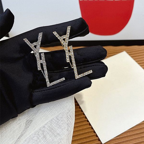 new fashion designer brooch for women luxury gold jewelry dress accessory womens diamonds brooches breastpin brosche, Gray
new fashion designer brooch for women luxury gold jewelry dress accessory womens diamonds brooches breastpin brosche, Gray