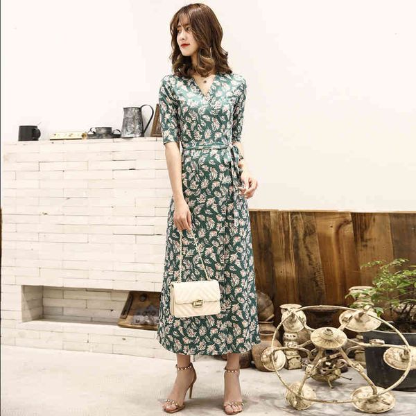 casual dresses korean slim wrap skirt with thin waist and lace up print dress summer seaside holiday beach long, Black;gray
casual dresses korean slim wrap skirt with thin waist and lace up print dress summer seaside holiday beach long, Black;gray