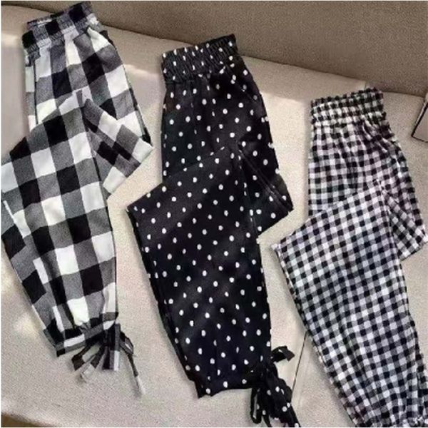 summer women loose trouser plus size harem pants anklet length caual pants print ladies capris elastic waist female pants 201012, Black;white
summer women loose trouser plus size harem pants anklet length caual pants print ladies capris elastic waist female pants 201012, Black;white